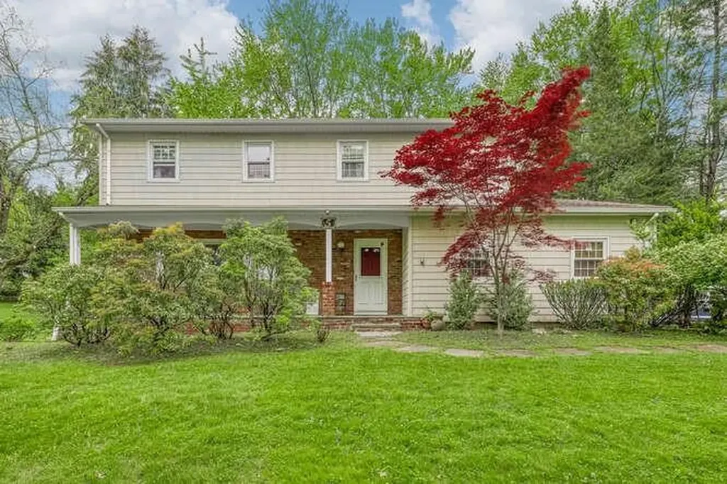 5 Spring Rock Place Spring Valley NY 10977