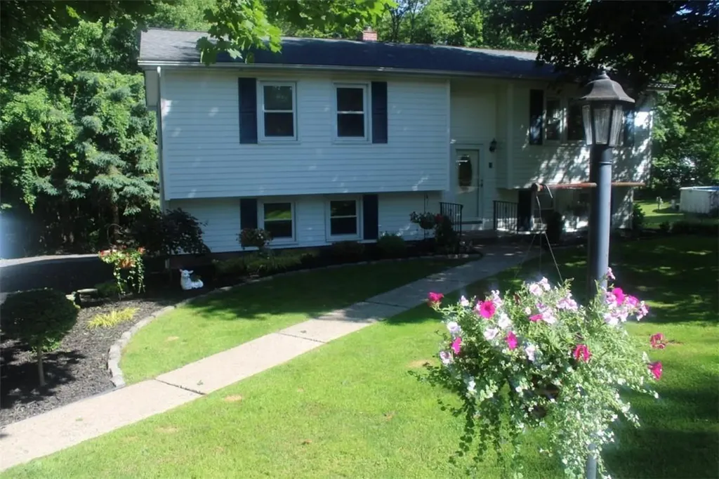 6 Heather Lane Wallkill NY 12589