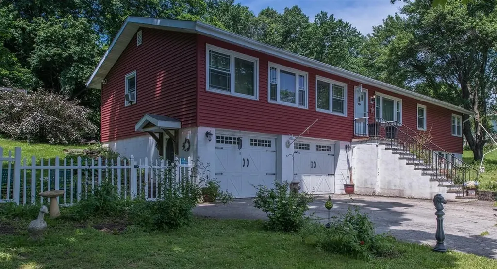 40 Pine Echo Drive Poughkeepsie NY 12601