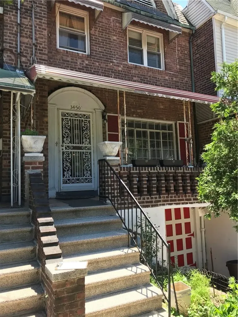 3450 Corlear Avenue Bronx NY 10463