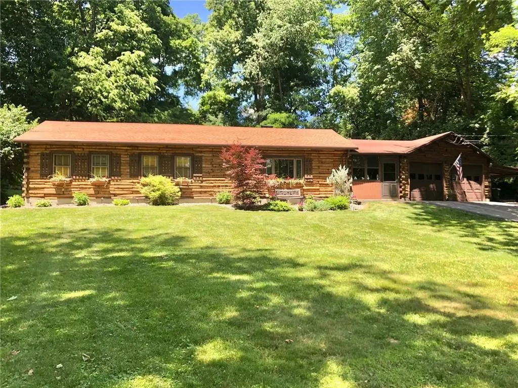 9 Tree Top Lane Poughkeepsie NY 12603
