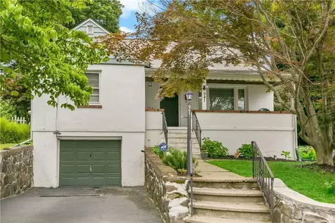 941 Mckinley Street Peekskill NY 10566
