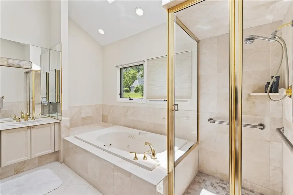 33 Westfield Road White Plains NY 10605