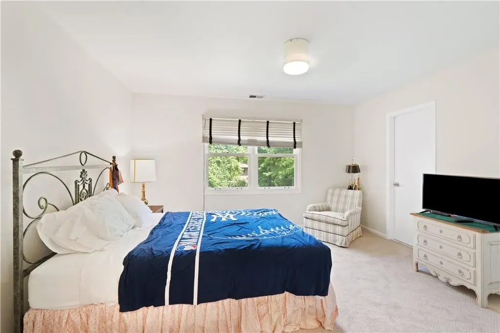 33 Westfield Road White Plains NY 10605