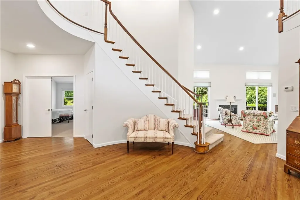 33 Westfield Road White Plains NY 10605