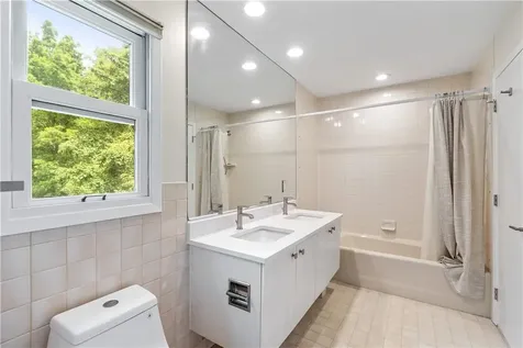 33 Westfield Road White Plains NY 10605
