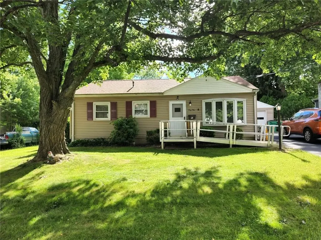 43 Van Wyck Drive Poughkeepsie NY 12601