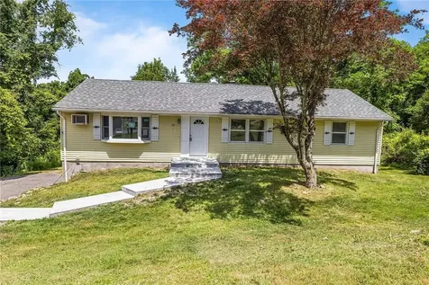 32 Meadow Court Carmel NY 10512