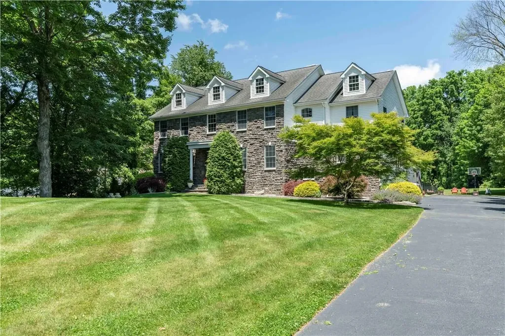 2777 Route 52 Hopewell Junction NY 12533