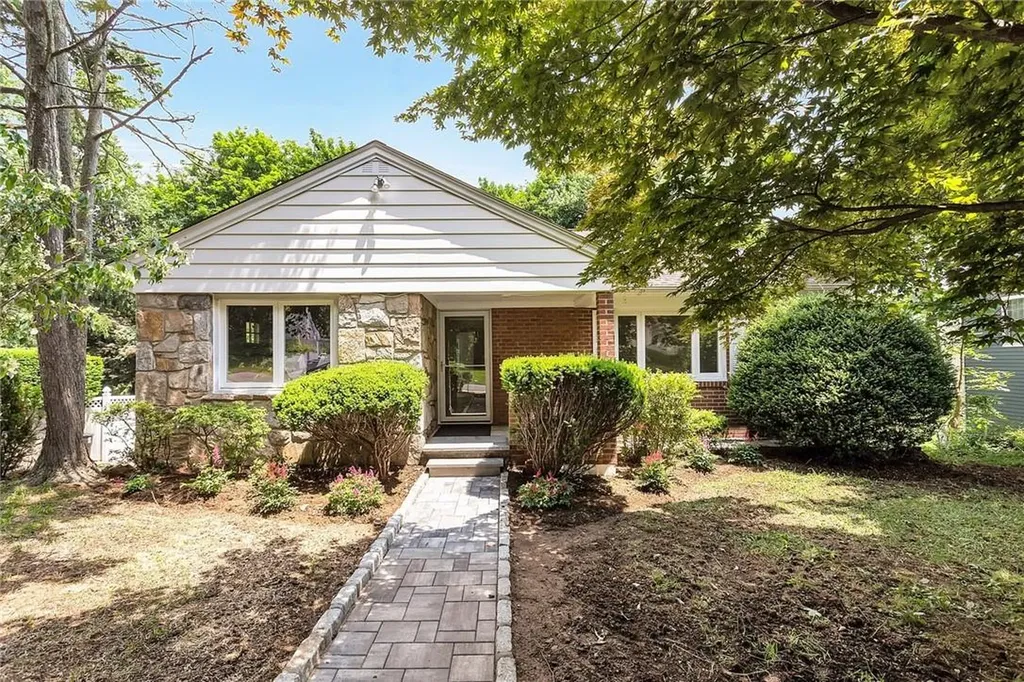 595 Ashford Avenue Ardsley NY 10502