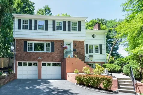 16 Bramley Lane Dobbs Ferry NY 10522