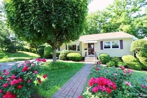 140 Overlook Avenue Peekskill NY 10566