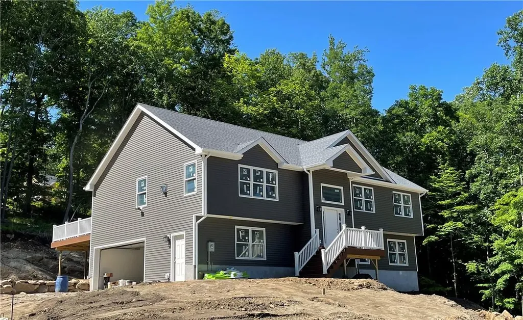 10 Eagle Hill Road Mahopac NY 10541