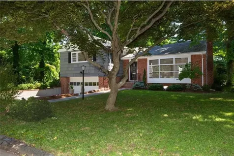 102 Eton Road Bronxville NY 10708