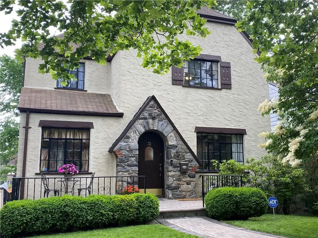 32 Harding Parkway Mount Vernon NY 10552
