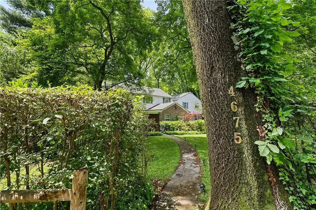 4675 Palisade Avenue Bronx NY 10471