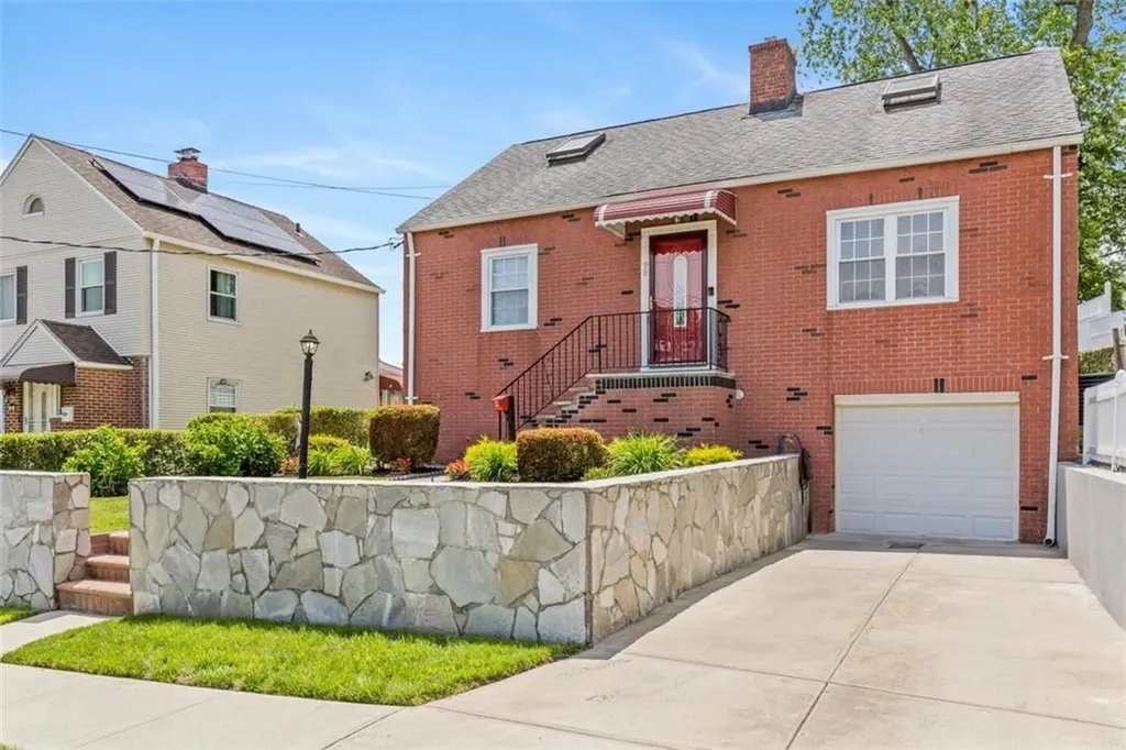 98 Onondaga Street Yonkers NY 10704