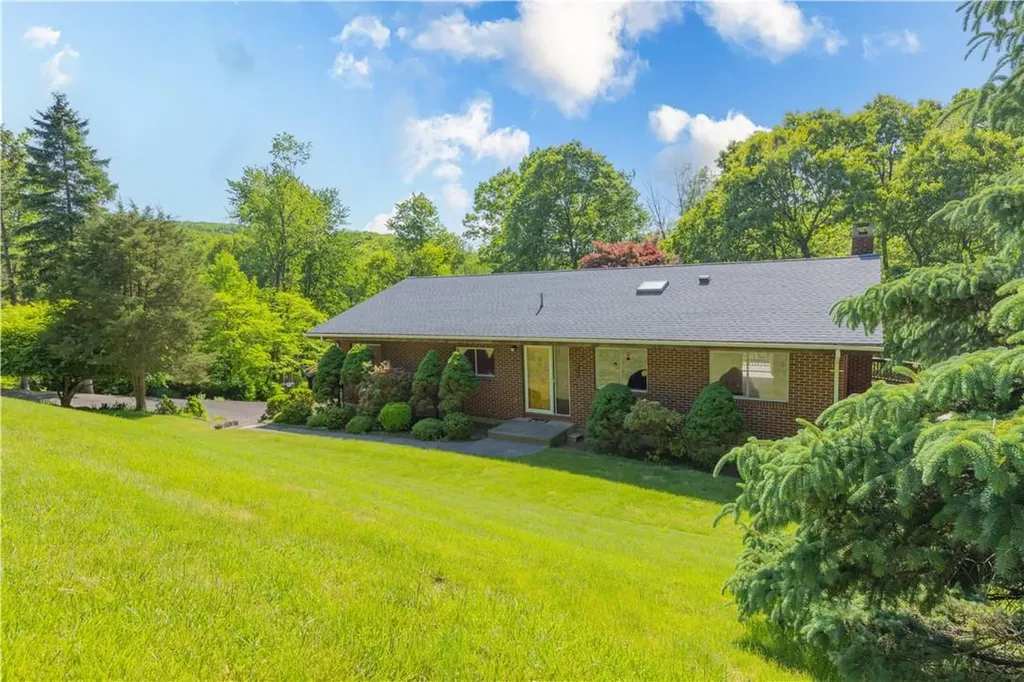 21 Hillside Drive Tomkins Cove NY 10986