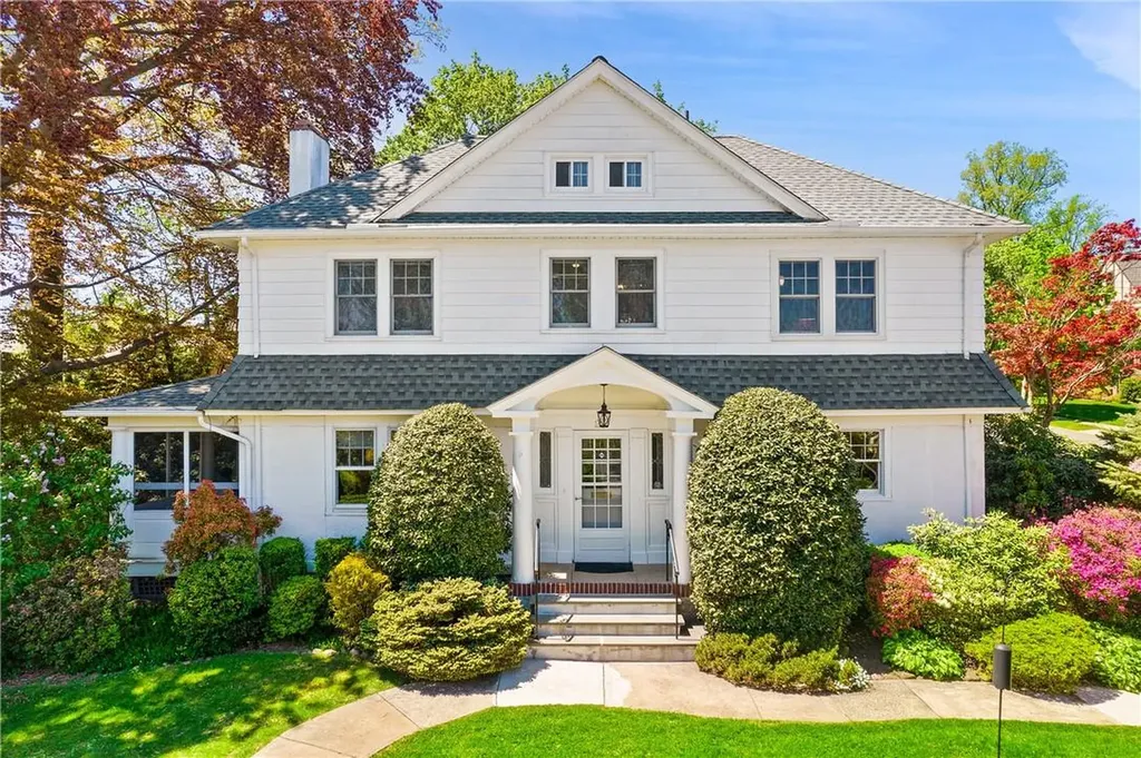 25 Puritan Avenue Yonkers NY 10710