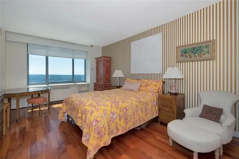 10 City Place White Plains NY 10601