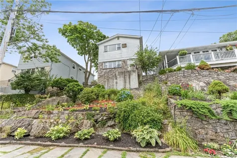 39 Hillcrest Avenue Yonkers NY 10705