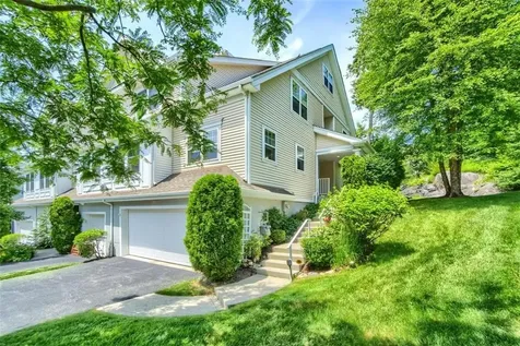 123 Underhill Lane Peekskill NY 10566