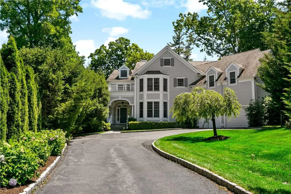 24 Castle Walk Scarsdale NY 10583