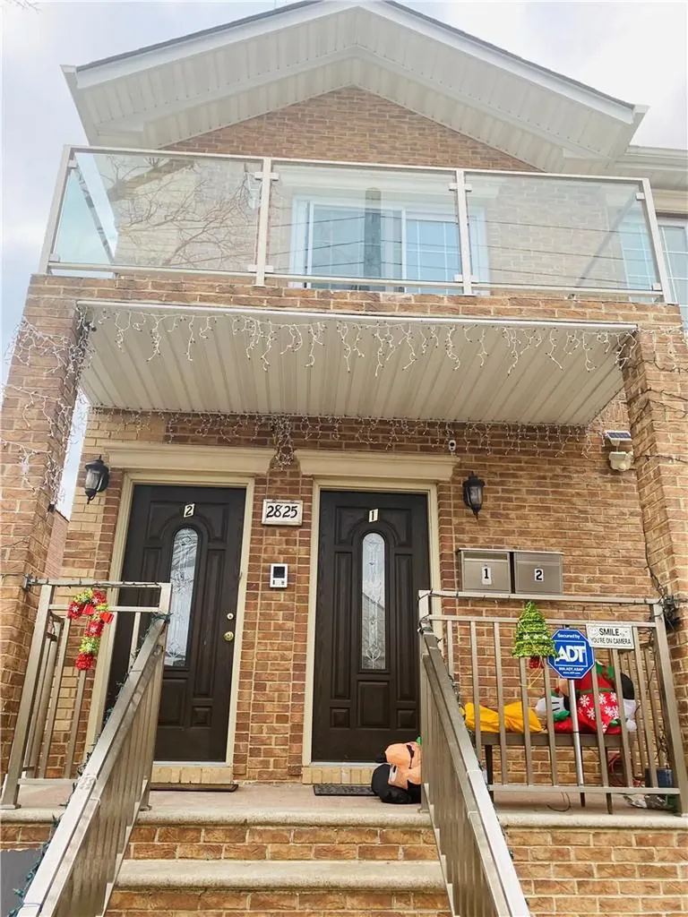 2825 Sampson Avenue Bronx NY 10465
