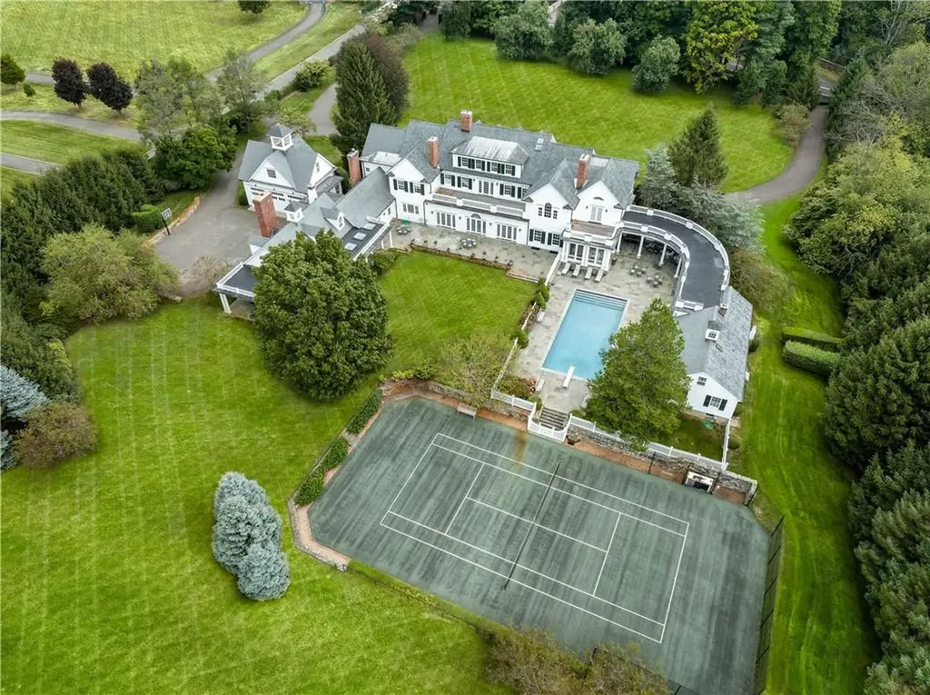 428 Round Hill Road Greenwich CT 06831