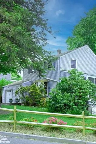 112 Jennifer Lane Yonkers NY 10710