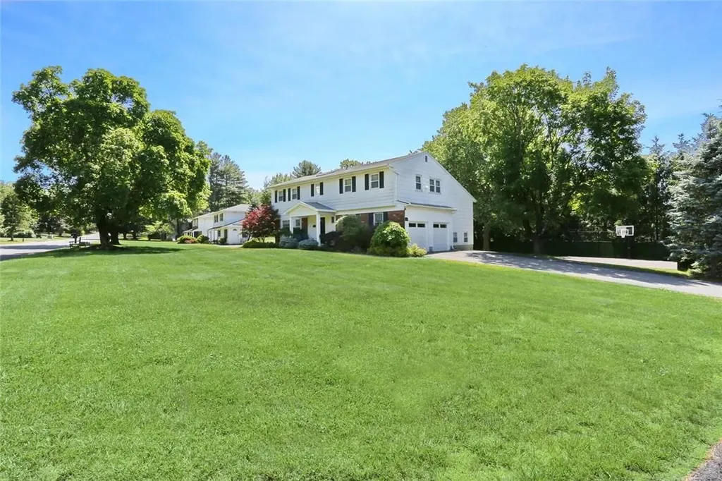 52 Winesap Lane Monsey NY 10952