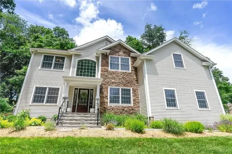9 Edwyn Court Tappan NY 10983