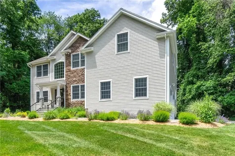 9 Edwyn Court Tappan NY 10983