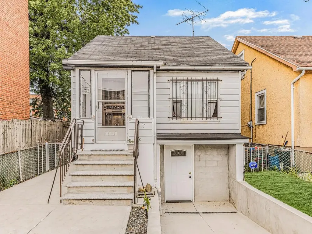 3011 Bruner Avenue Bronx NY 10469