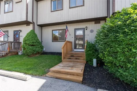 5802 Chelsea Cove N Hopewell Junction NY 12533