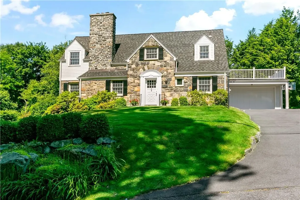 9 Sheridan Road Scarsdale NY 10583