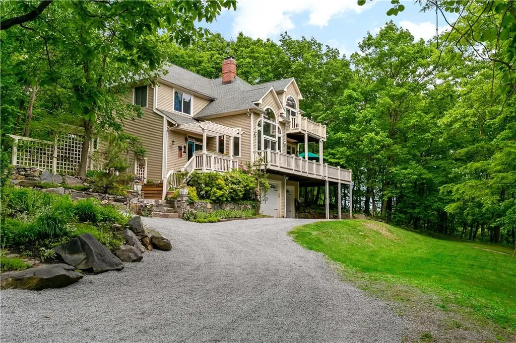 20 Mountain Drive Garrison NY 10524