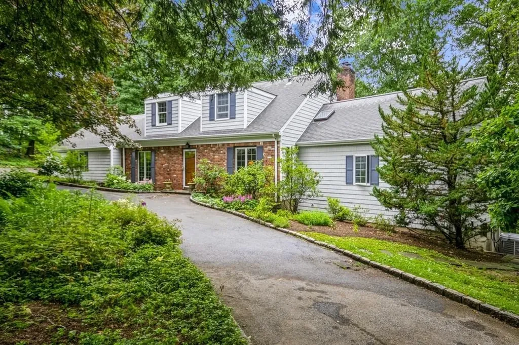 15 Kitchel Road Mount Kisco NY 10549
