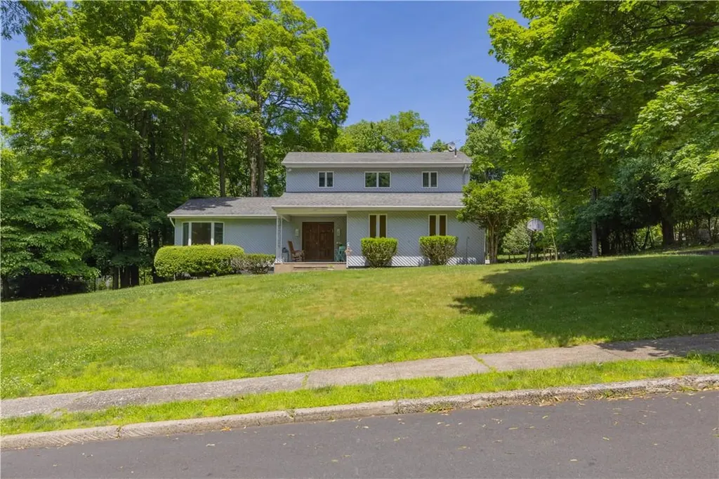 6 Lancaster Lane Monsey NY 10952