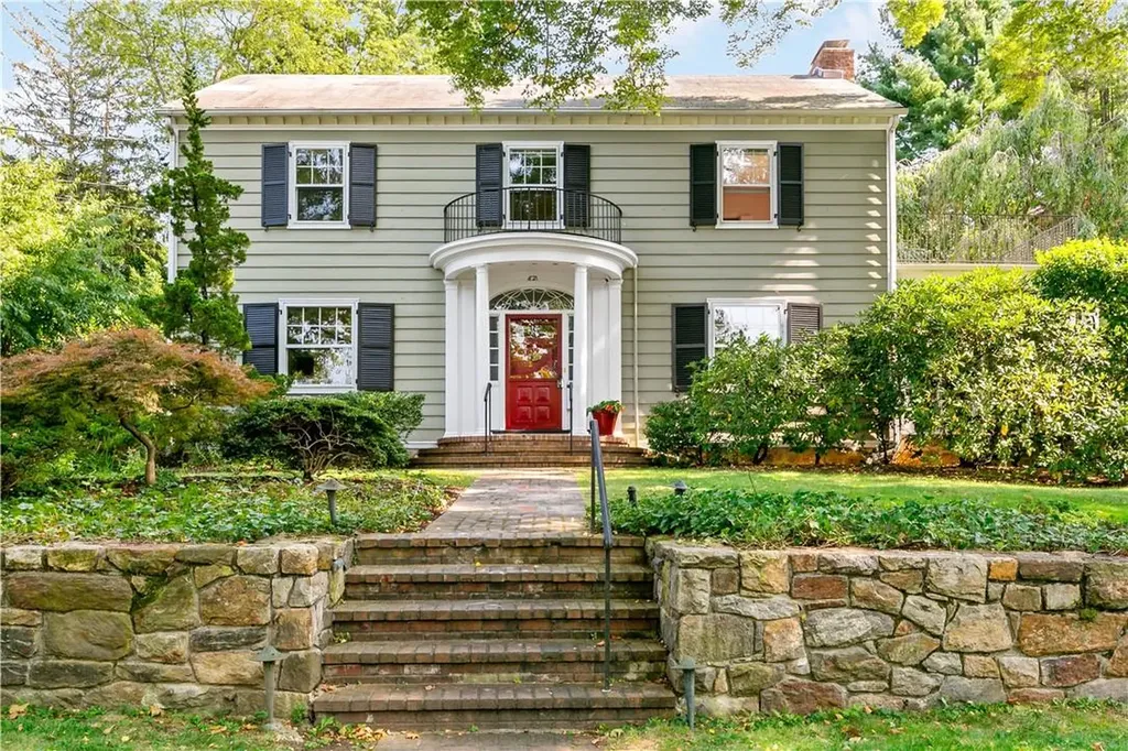 621 Oakhurst Road Mamaroneck NY 10543