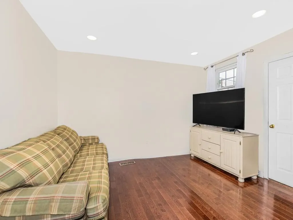 25 Westview Avenue White Plains NY 10603