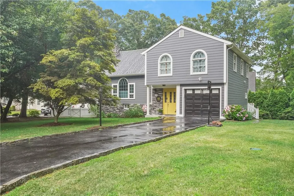 41 Bellain Avenue Harrison NY 10528