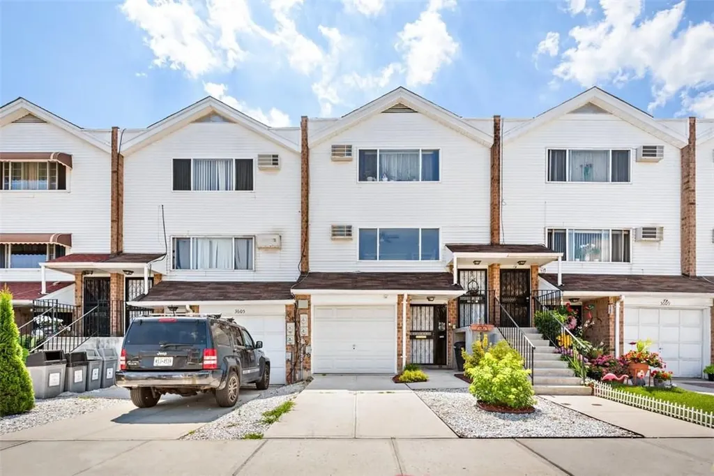 3607 Boller Avenue Bronx NY 10466