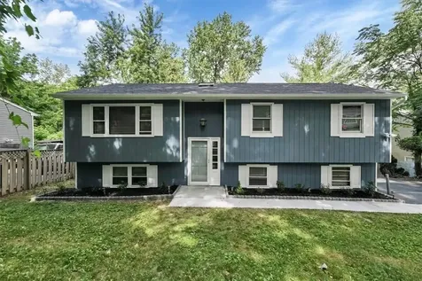 17 W Dogwood Drive Poughkeepsie NY 12601