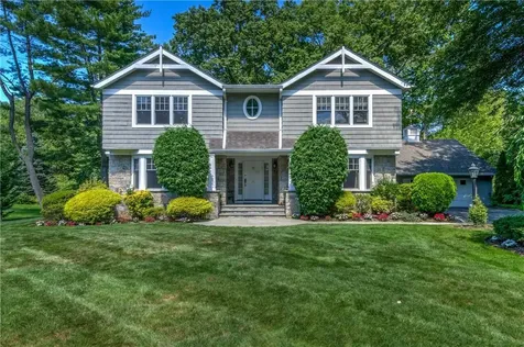 25 Carlisle Road New Rochelle NY 10804