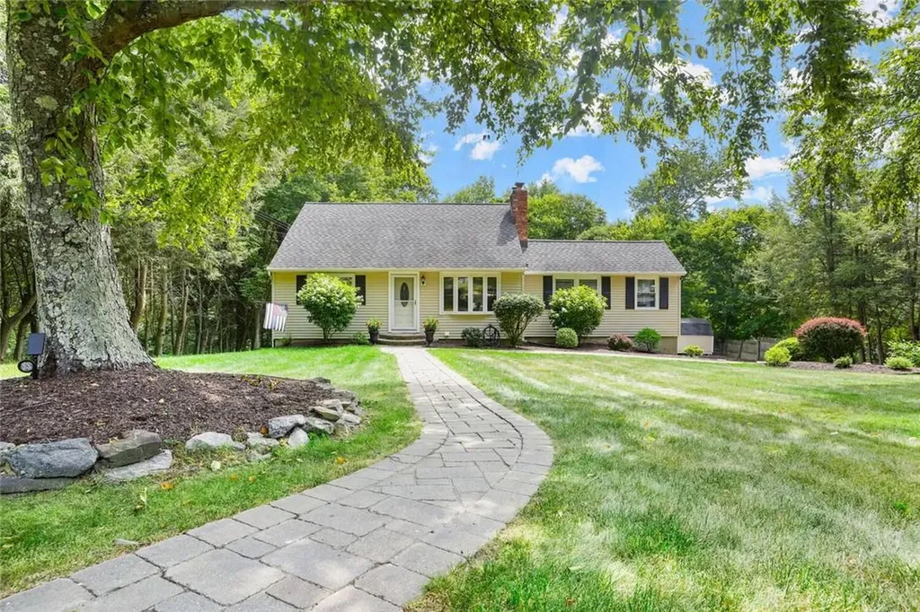 61 Pigott Road Mahopac NY 10541