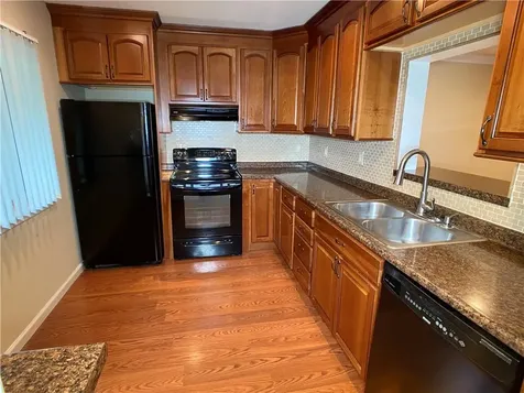 1707 Chelsea Cove S Hopewell Junction NY 12533