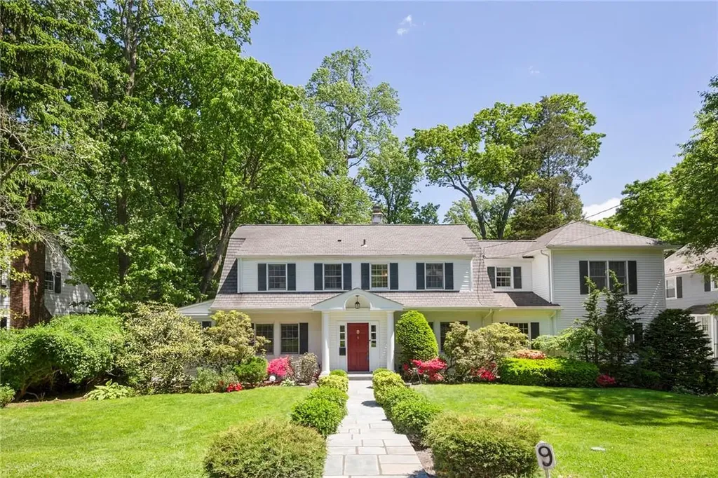 9 Pondfield Parkway Mount Vernon NY 10552