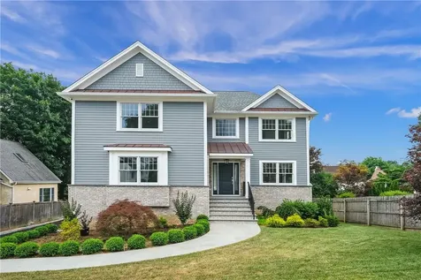 39 Parkview Avenue E West Harrison NY 10604