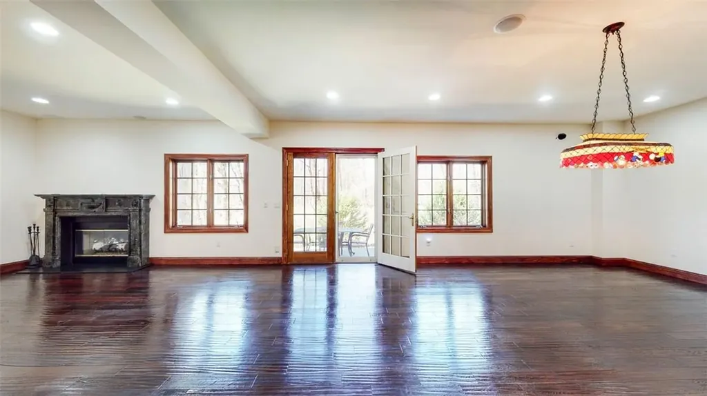 14 Conant Valley Road Pound Ridge NY 10576